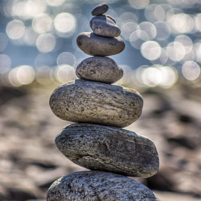 Photo of balancing rocks